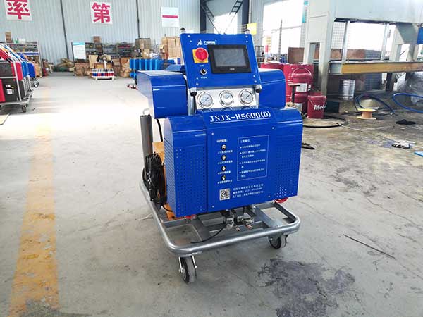 噴涂聚脲的機(jī)器 貴嗎(圖1) 噴涂聚脲的機(jī)器